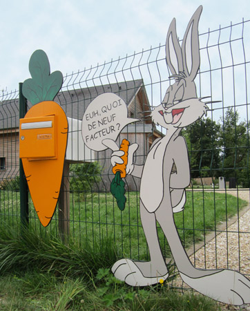 La boîte aux lettres Bugs Bunny du Village aux Boîtes aux lettres