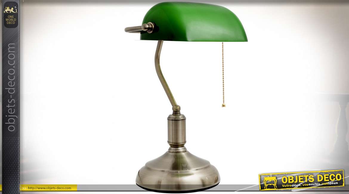 Lampe de bureau esprit banquier avec opaline verte et chaînette, de style rétro, 37cm