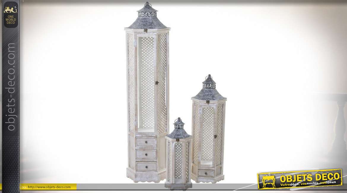 Série de 3 lanternes hexagonales vitrines vintages en bois et métal 142 cm