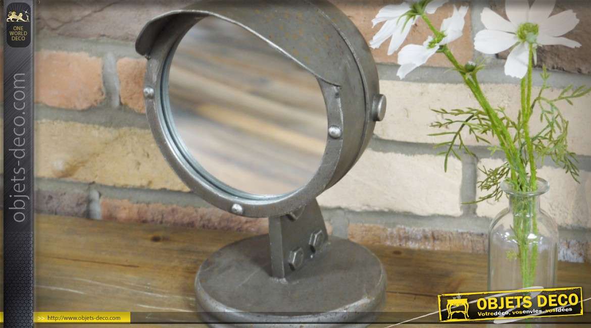 Miroir de table rétro en forme d'ancienne optique de voiture avec visière