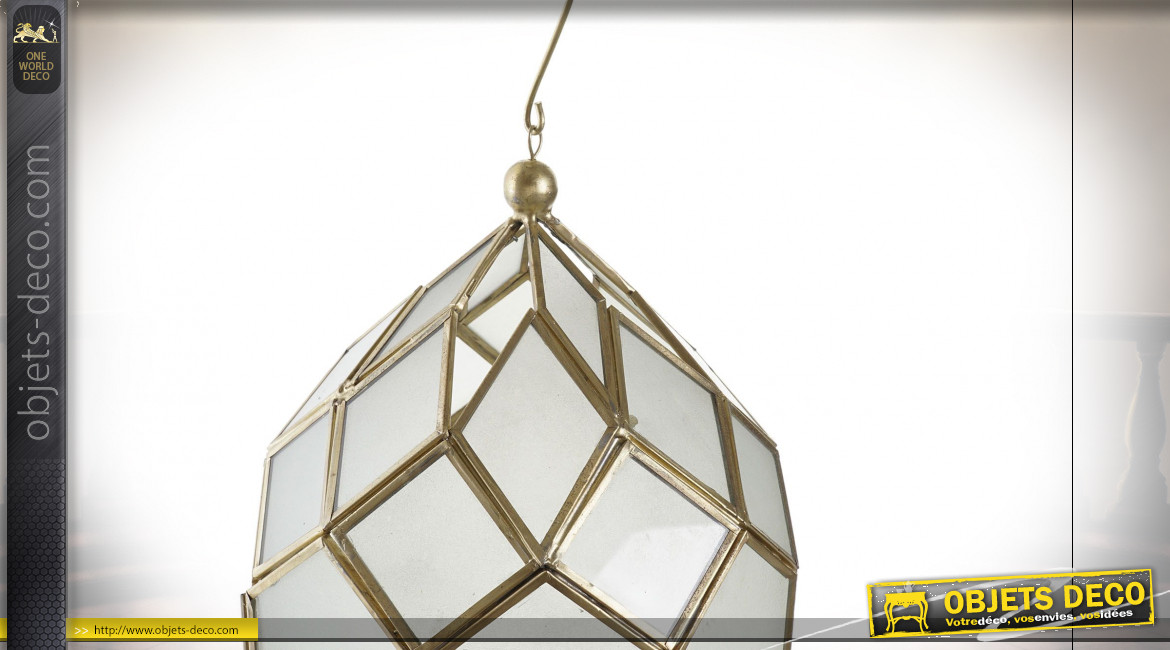 Lanterne hexagonale suspendue multifacettes avec finition laiton doré 31 cm