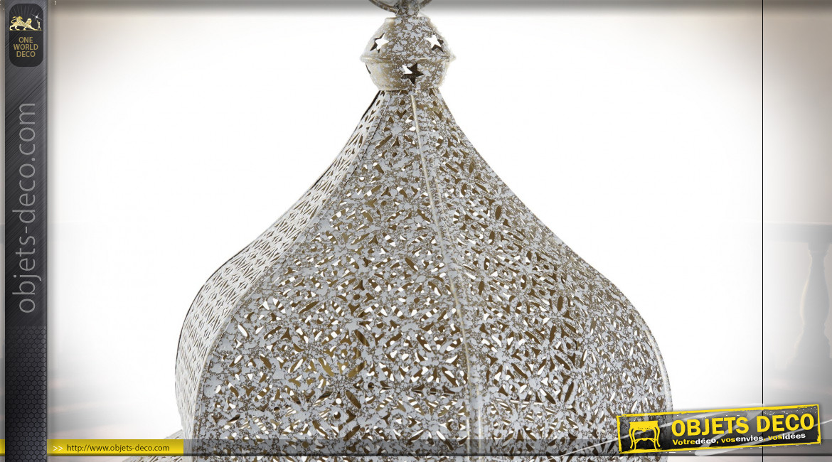 Lanterne orientale hexagonale en métal effet moucharabieh blanc et doré 56 cm