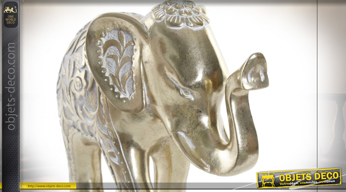 Statuette d'éléphant en résine finition doré effet ancien, ambiance safari, 29cm