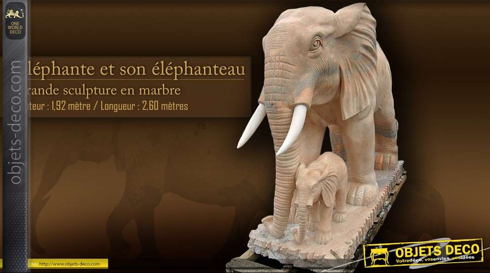 Sculpture en marbre - Eléphante et son éléphanteau 2,6 mètres