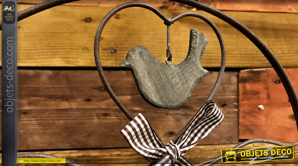 Jardinière de style romantique en osier et métal avec petit oiseau et ruban suspendus, 62cm