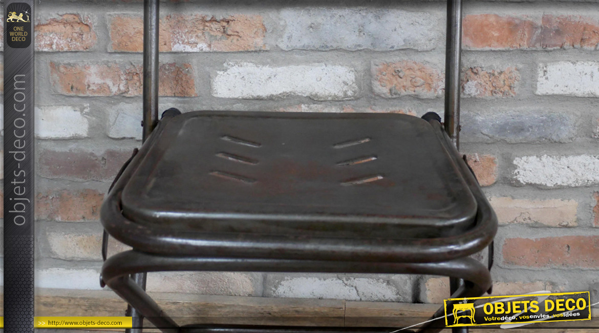 Chaise de récup industrielle en métal finition vieillie authentique, pliable, 84cm