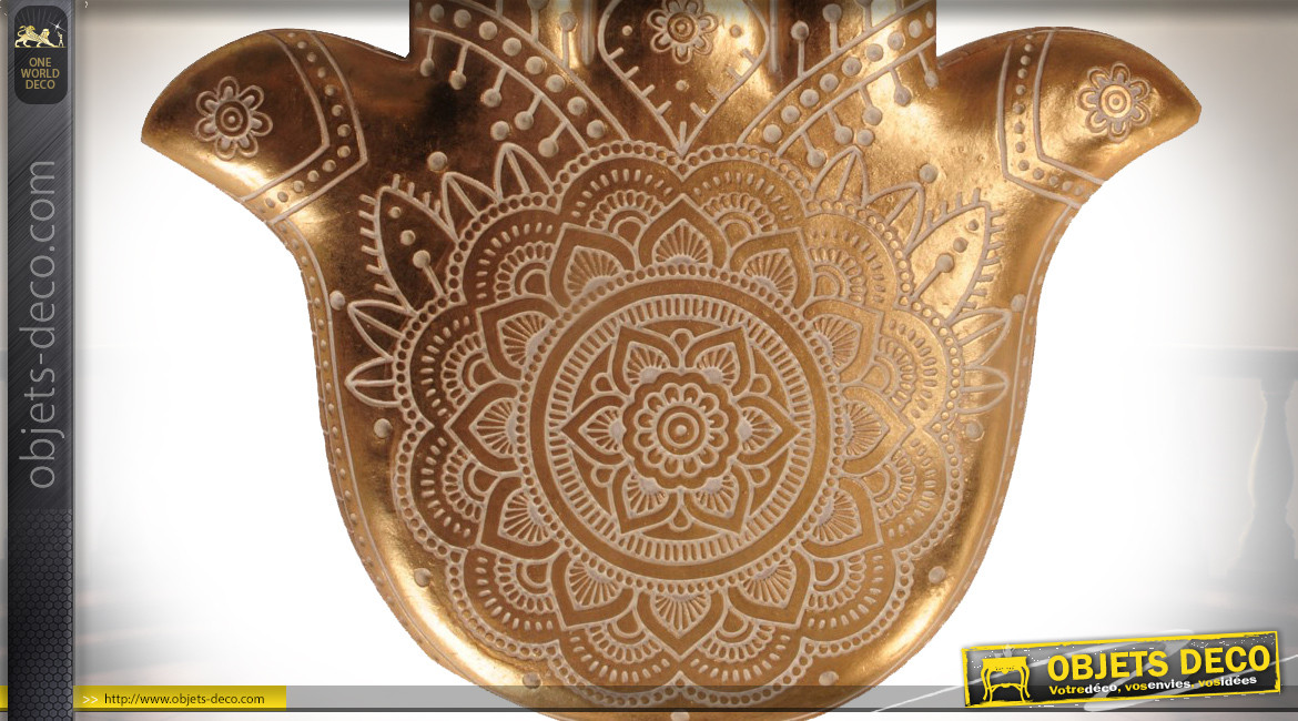 Main de Fatima murale en résine, finition dorée effet ancien avec gravures de motifs esprit mandala, 29cm