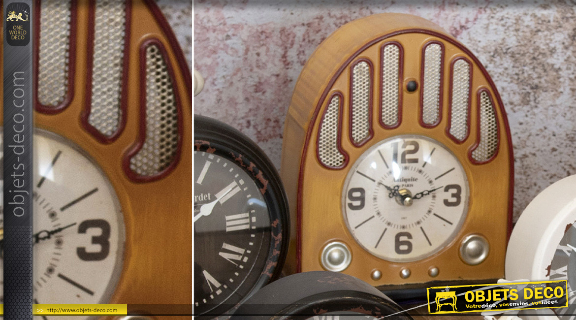 Horloge en métal en forme d'ancienne radio des années 50, ambiance vintage finition cuivré doré, 22cm