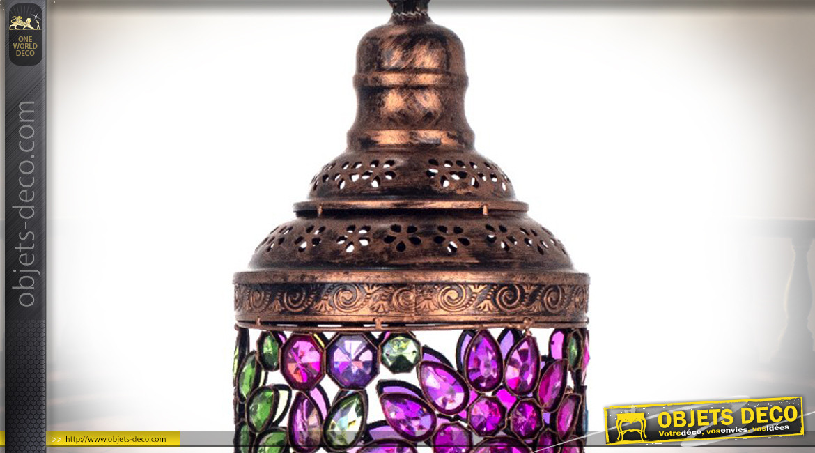 Suspension lanterne en métal finition cuivré bronze, pendeloques en acrylique multicolore, ambiance orientale, 50cm