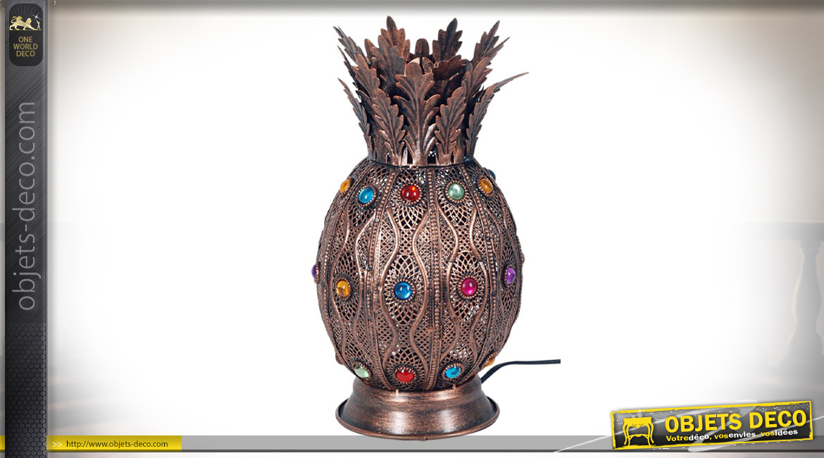 Lampe d'appoint en métal finition cuivré en forme d'ananas, pendeloques en acrylique multicolore, 34cm