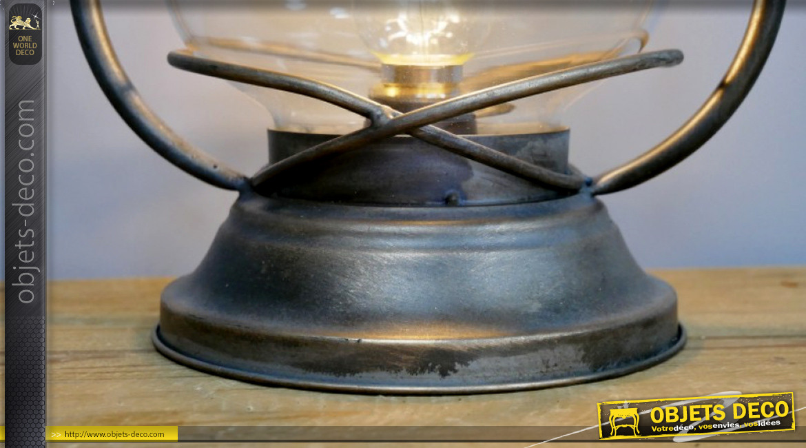 Lanterne décorative en métal et cloche de verre, ambiance fer forgé, finition vieux cuivre patiné bronze, 47cm