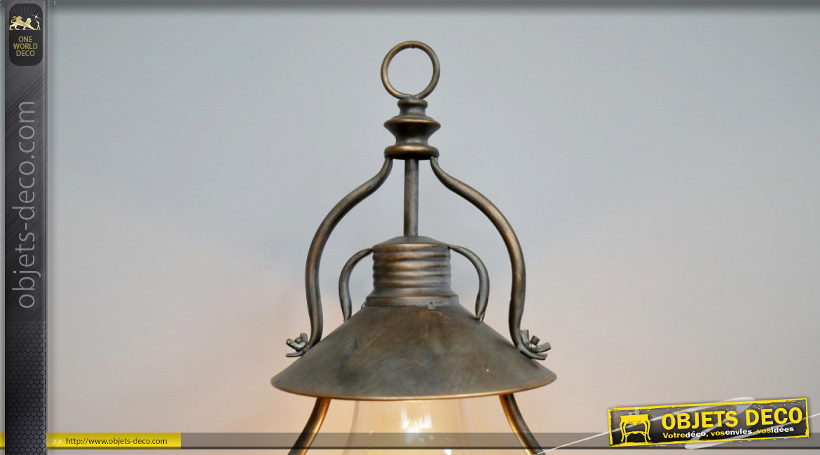 Lanterne décorative en métal et cloche de verre, ambiance fer forgé, finition vieux cuivre patiné bronze, 47cm