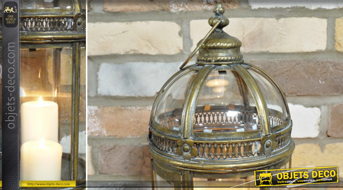 Lanterne de forme ronde en métal et verre, finition doré antique effet vieilli, 46cm