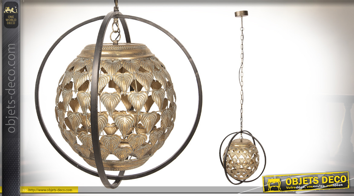 Suspension cage en métal avec sphère suspendue au centre habillée de feuille, finition doré antique et noir, Ø36cm