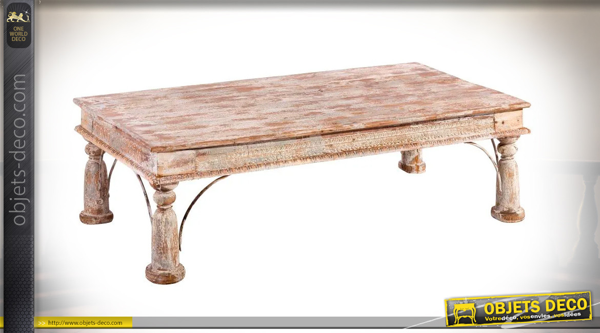 Grande table basse en bois de manguier sculpté finition vieilli, esprit authentique, 120cm