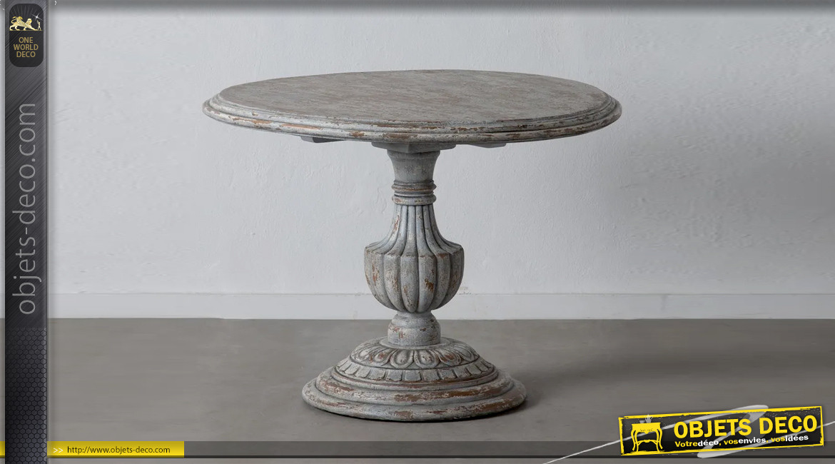 Table ronde en bois de mindi sculpté, formes de fines rosaces, finition vieilli, Ø102cm