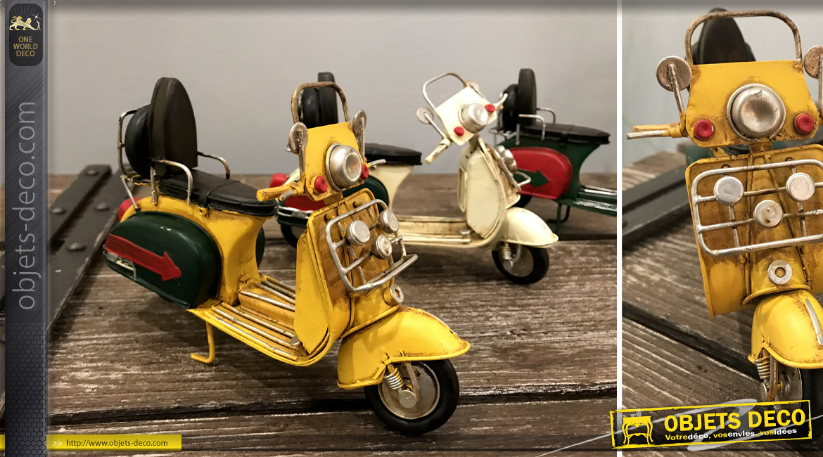 Série de 3 reproductions de scooters en métal de style vintage