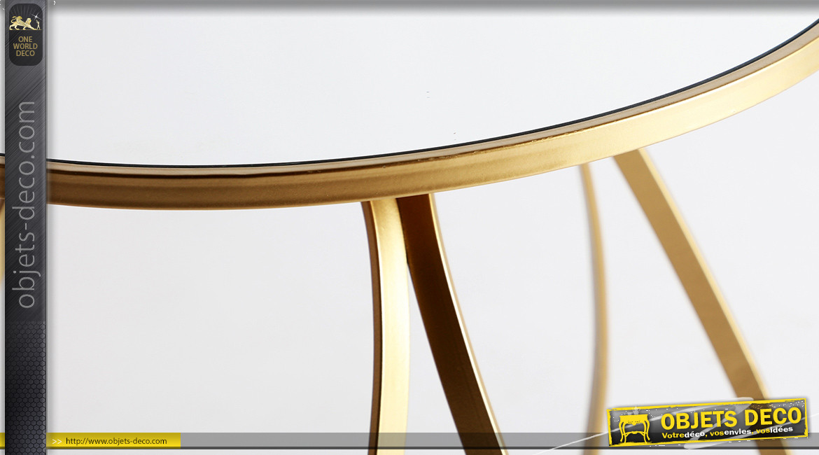 Table ronde en métal doré avec piétement circulaire effet géométrique, Ø45cm