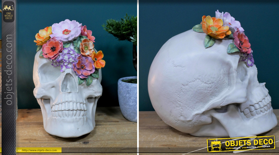 Crâne décoratif en résine finition blanc osseux, couronne de fleurs colorées, ambiance boho chic, Ø27cm