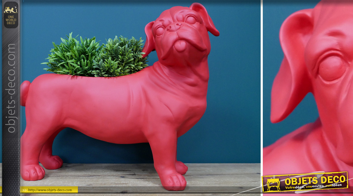 Jardinière décorative en forme de chien bulldog, finition magenta, ambiance contemporaine moderne, 45cm