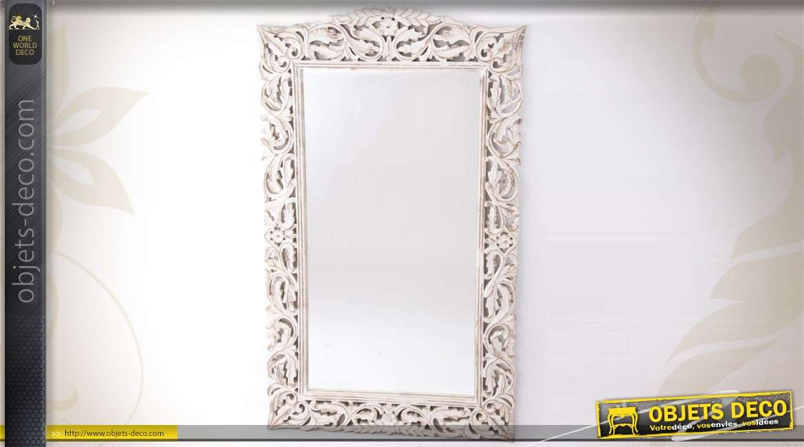 Grand miroir bois ajouré blanc antique à motifs de feuillages