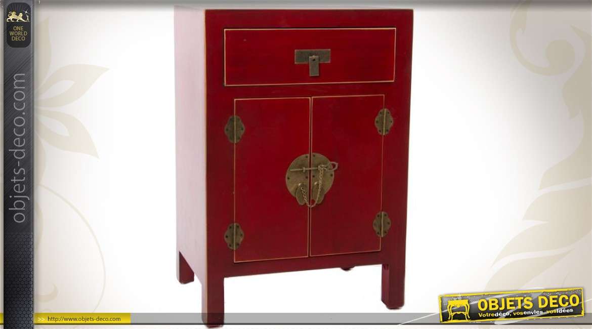 Petit cabinet de style japonais en bois et métal coloris rouge