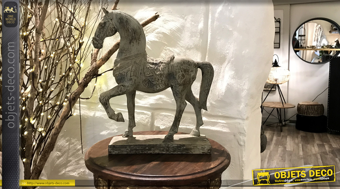 Cheval décoratif en résine effet bois sculpté, ambiance équestre vintage, 38cm