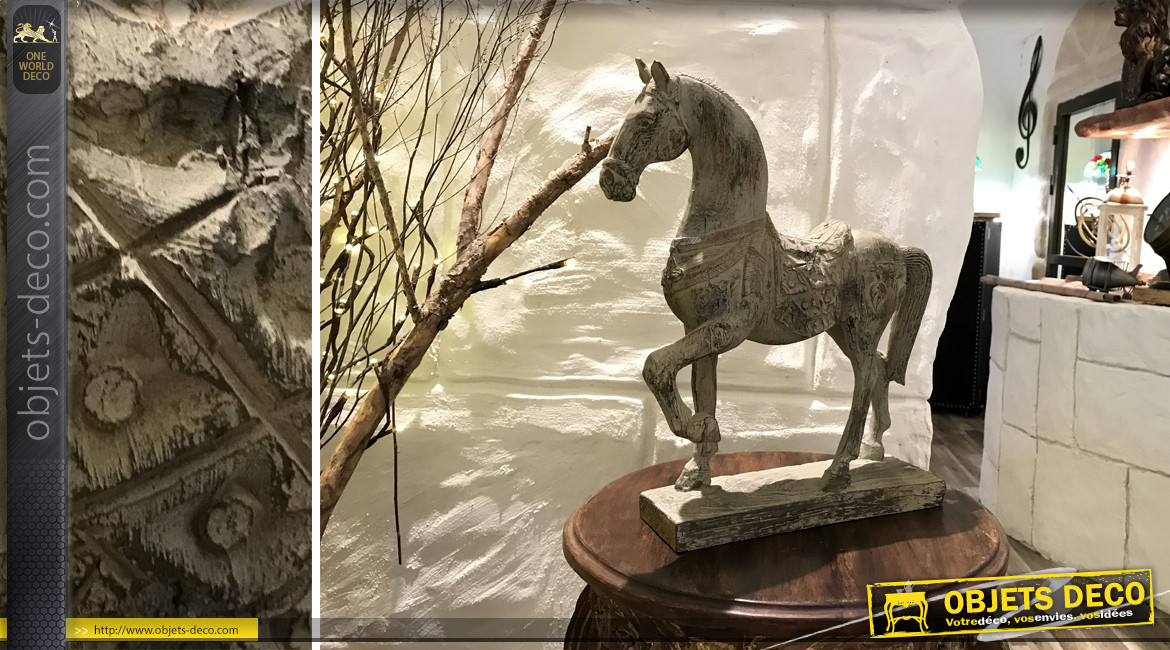 Cheval décoratif en résine effet bois sculpté, ambiance équestre vintage, 38cm