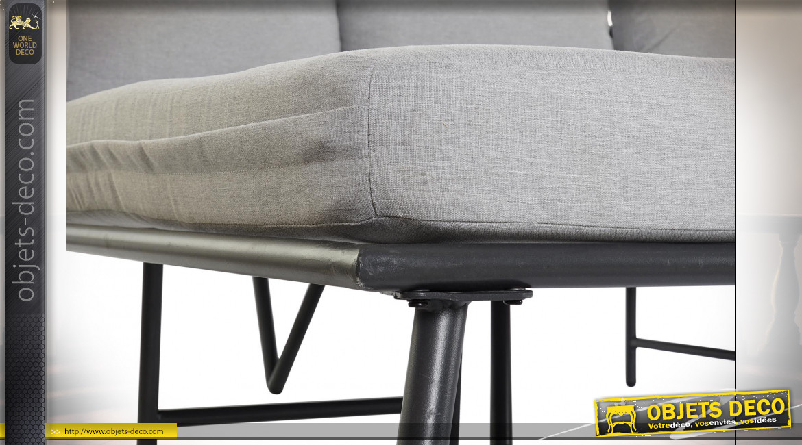 Canapé d'extérieur en aluminium finition noir charbon et coussin gris, ambiance moderne