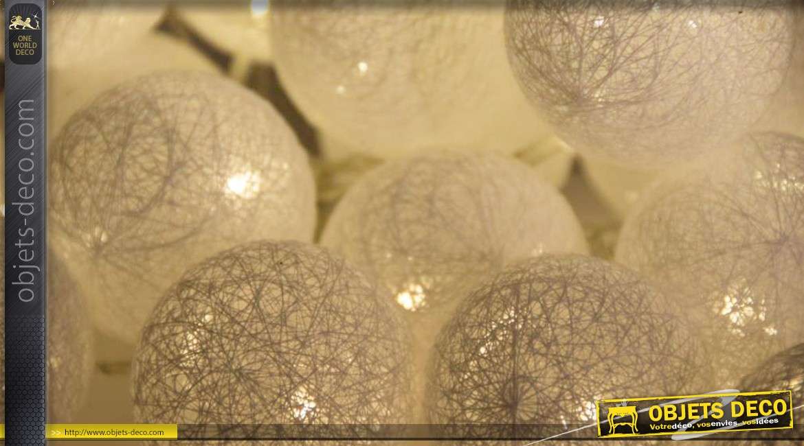 Boules lumineuses en coton blanc tissé Ø 6 cm 450 cm (30 boules)