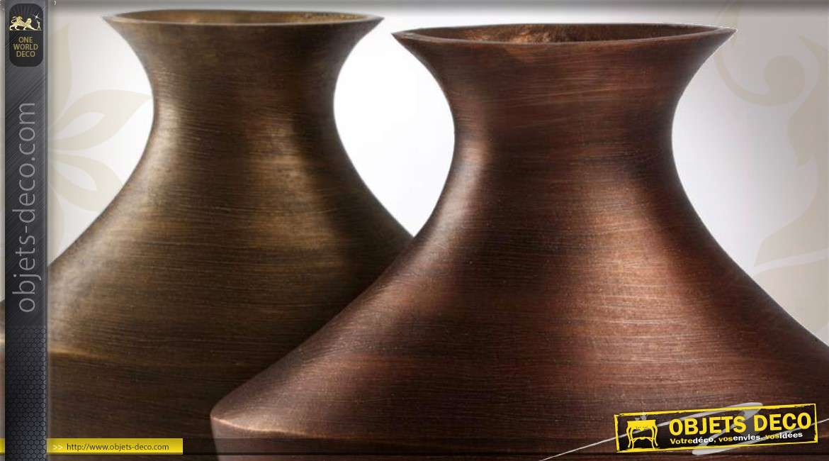 2 vases design aluminium finition bronze vieilli et cuivre ancien