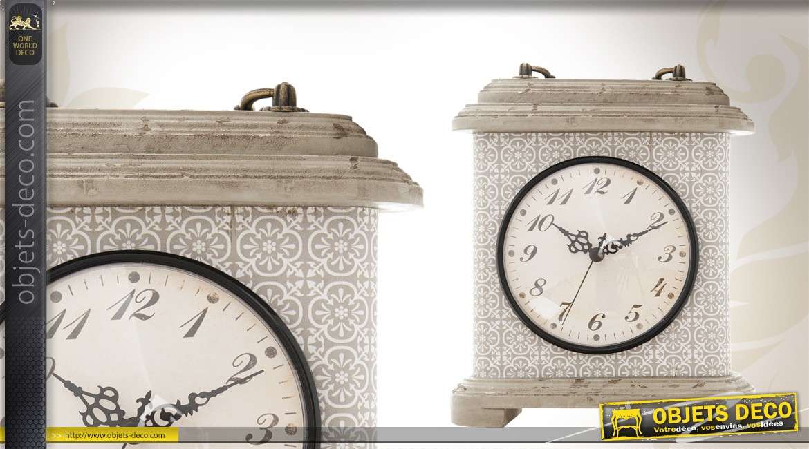 Horloge de table en bois coloris gris