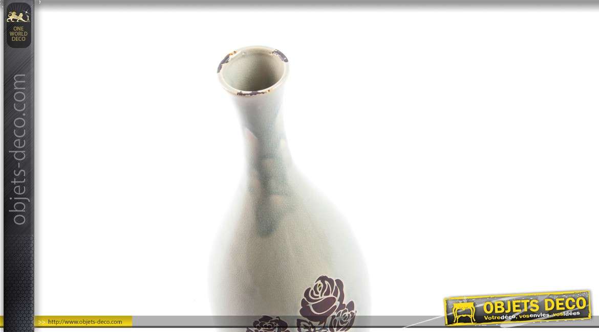 Vase en céramique orné coloris vieilli