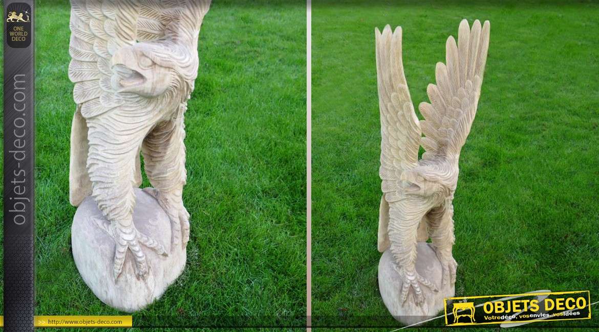 Statue animalière d'aigle sculptée à la main en teck 78 cm (gauche)