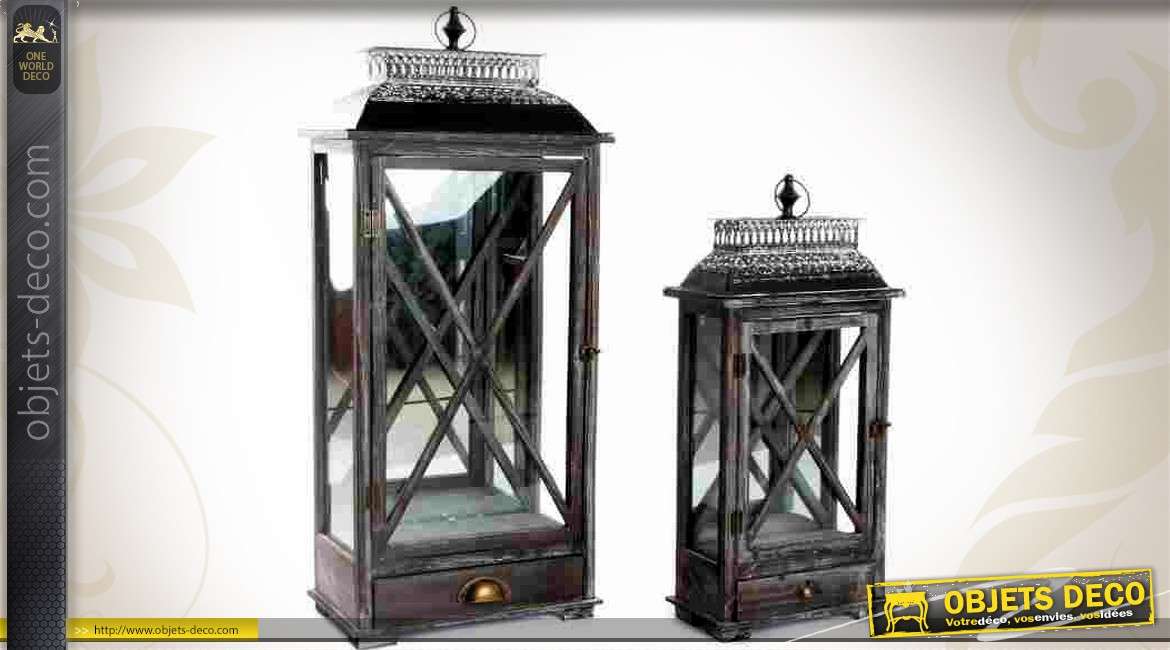 Série de 2 grandes lanternes coloris noir en bois et métal 88 cm