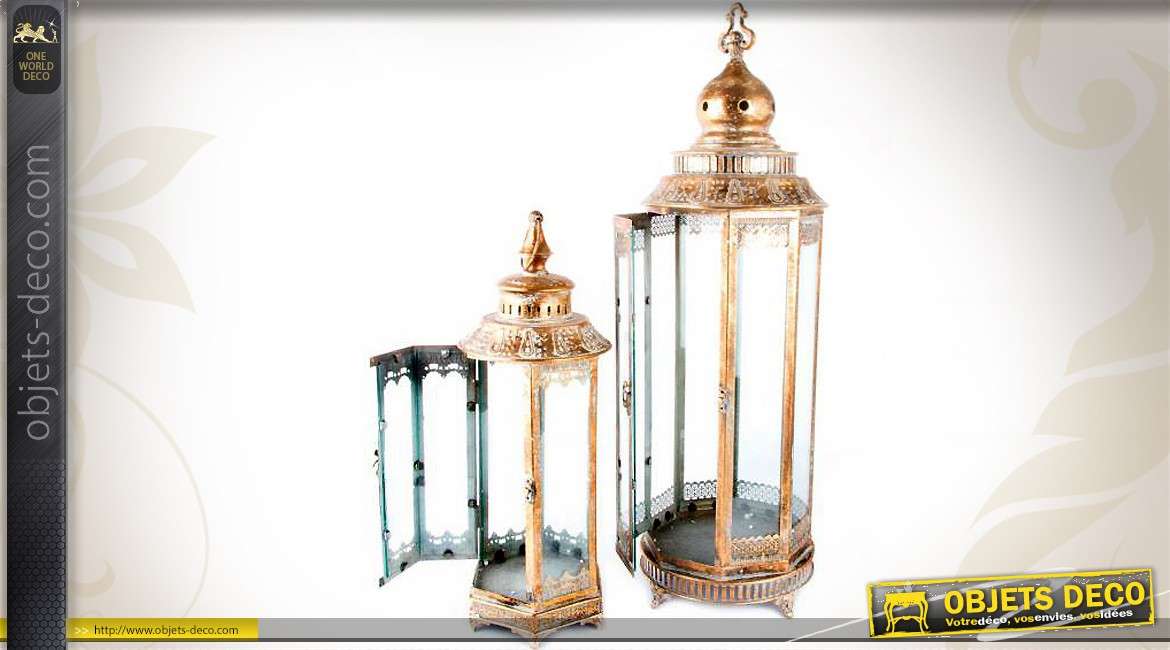 2 grandes lanternes rétro en métal finition dorée (74,5 cm)