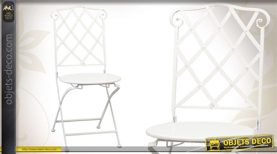 Chaise de jardin en métal laqué blanc