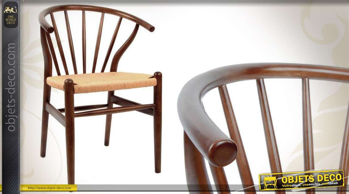 Chaise de style rustique en bois et en osier clair