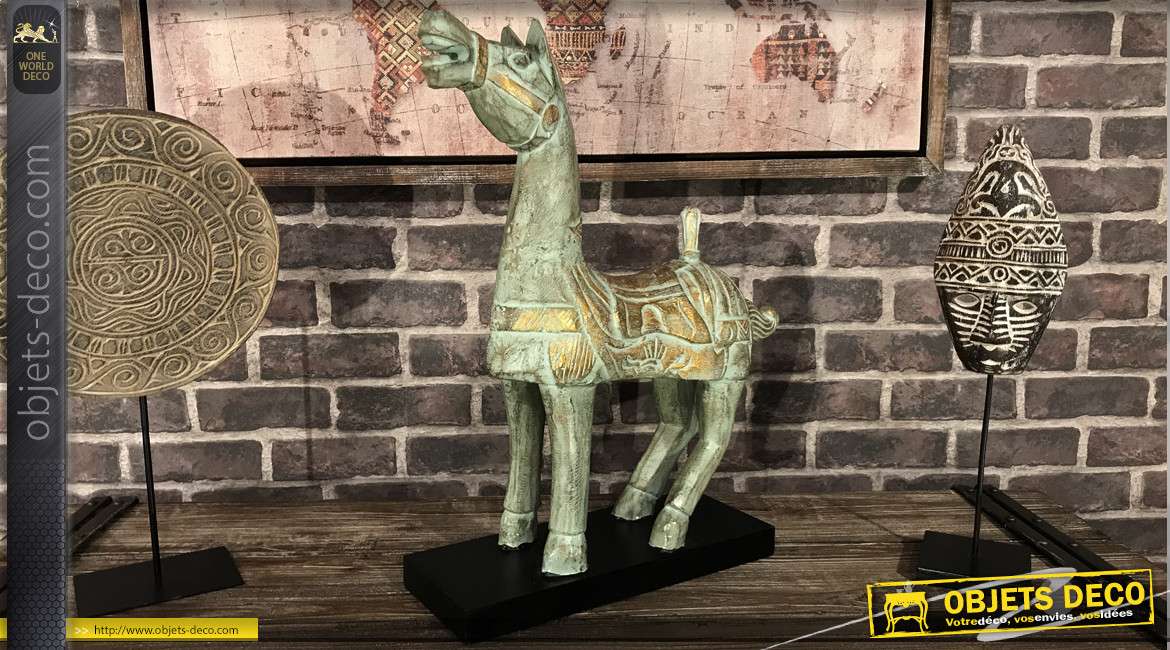 Statuette de cheval en bois avec finition effet métal vieilli turquoise et doré