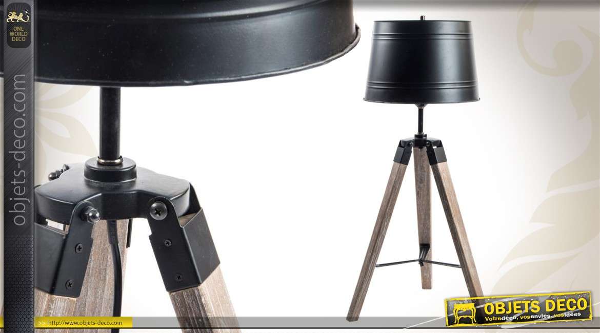 Lampe de table industrielle en bois et en métal