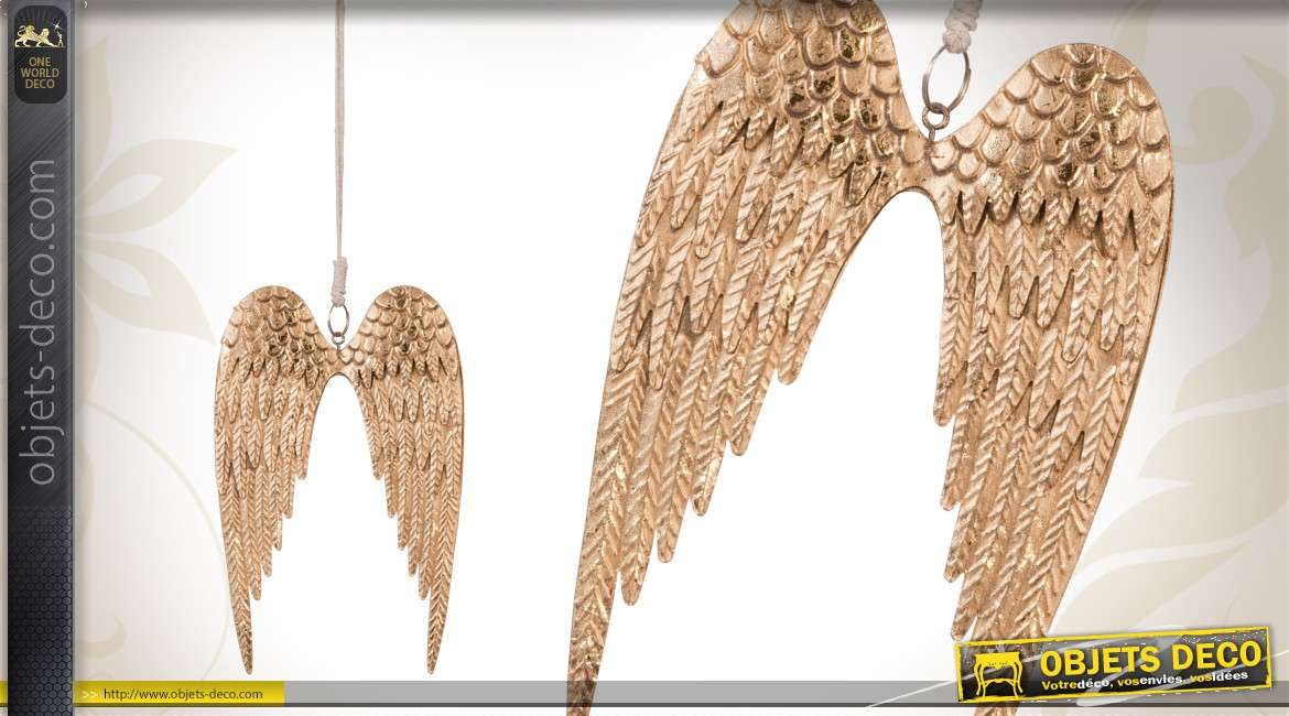 Trio d'ailes décoratives en métal coloris doré