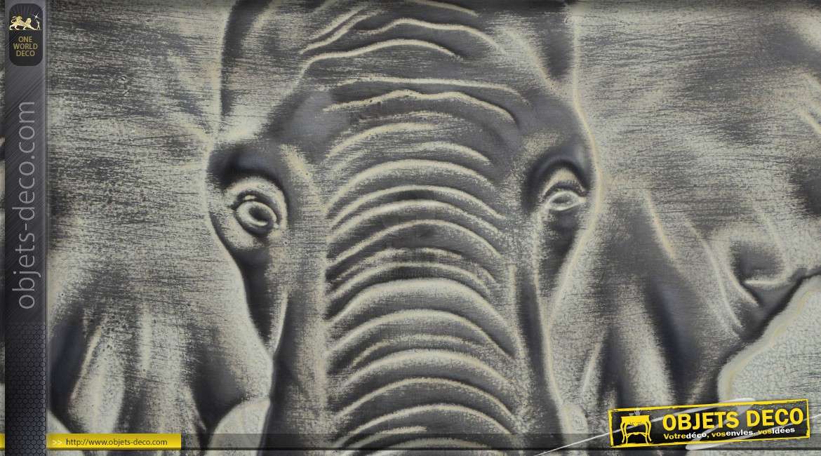 Grande décoration en métal embossé : éléphant d'Afrique (114 cm)