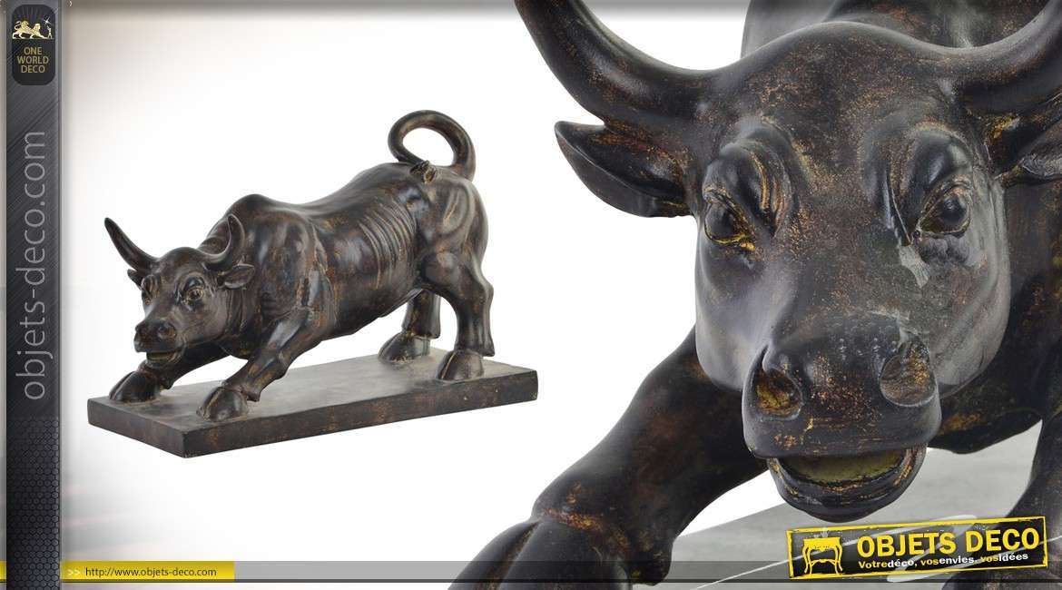 Statuette de taureau en résine effet vieilli de 32 cm