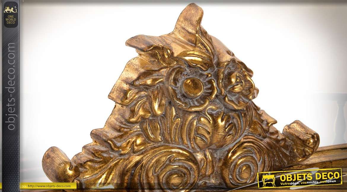 Console baroque en bois sculpté et résine finitions dorées
