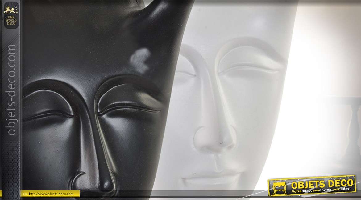 Série de 2 statuettes en résine noir & blanc - This is the hand
