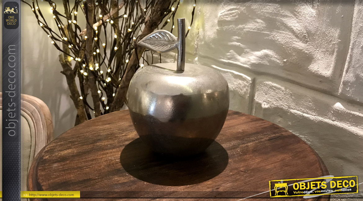 Grosse pomme décorative en aluminium finition vieilli, 15cm