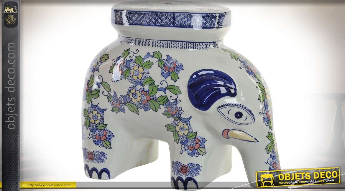Bout de canapé table en porcelaine blanche et bleue éléphant indien stylisé 40