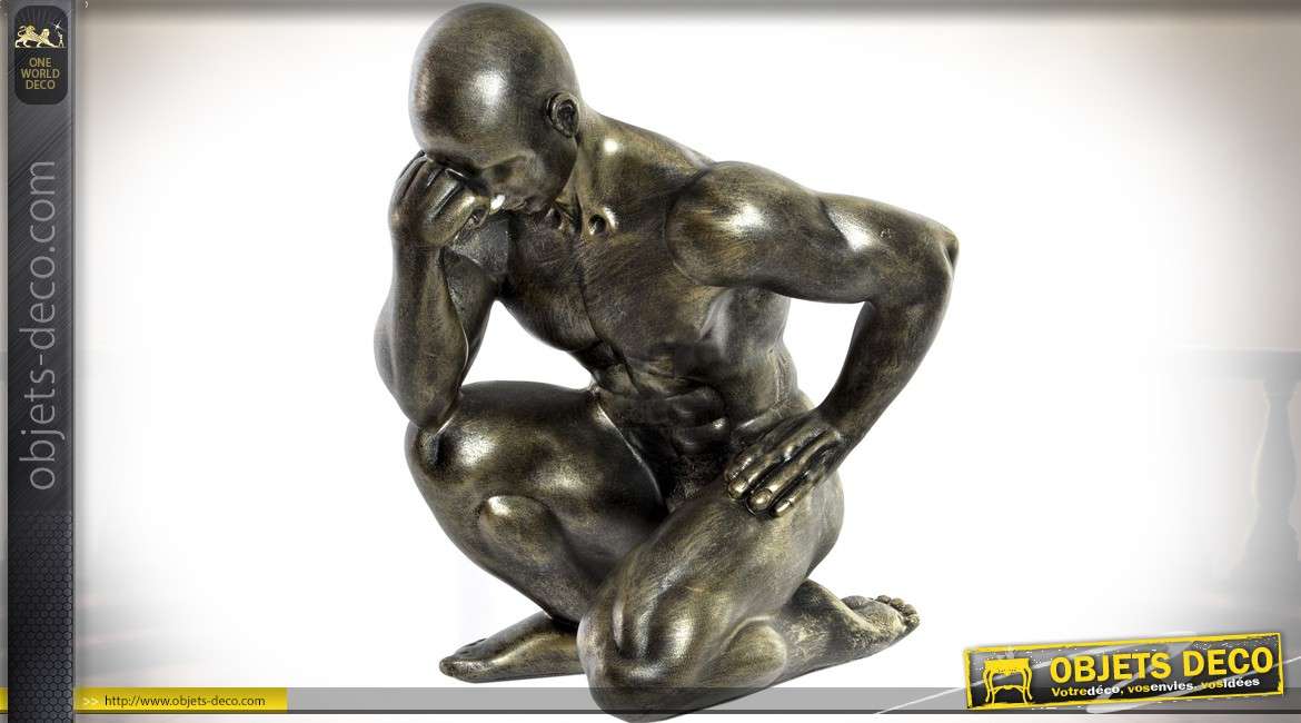 Statuette athlète agenouillé imitation bronze vieilli 29 cm