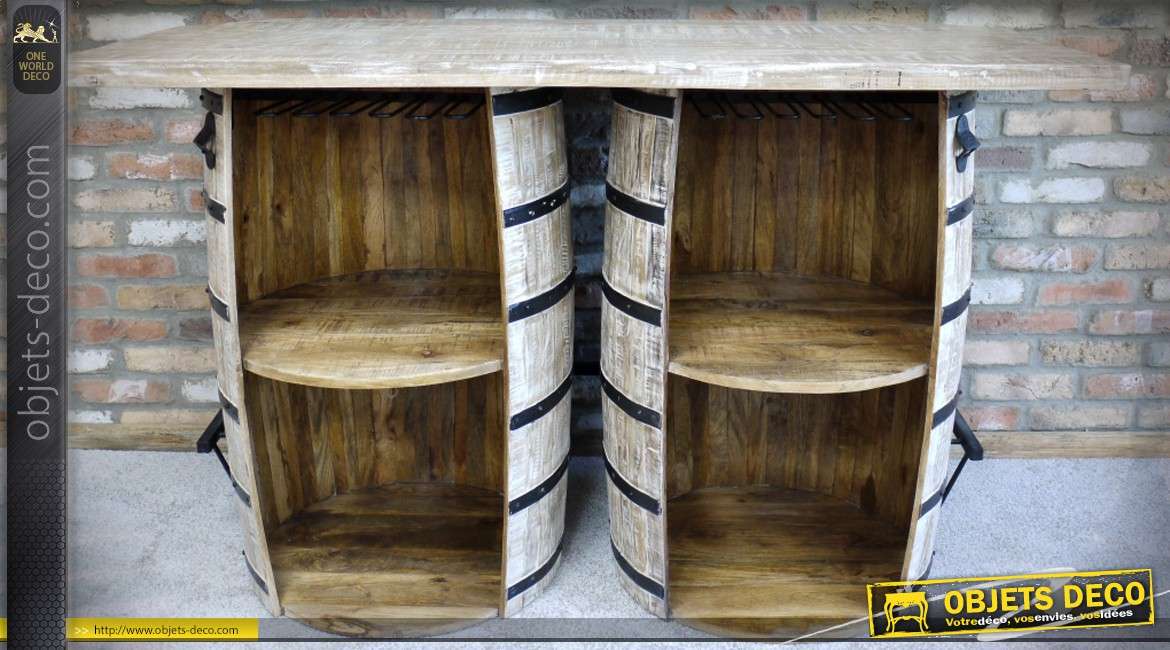 Grand bar original avec de tonneaux anciens et un plateau en bois massif 160 cm