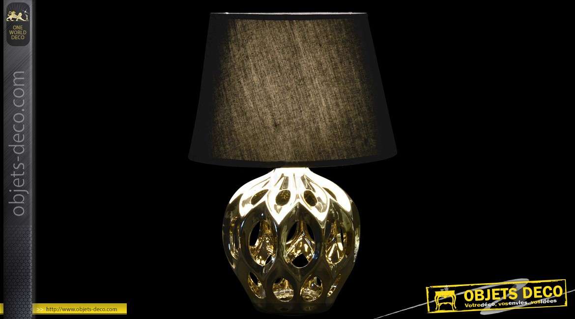 Lampe de salon design noir et or avec pied en structure ajourée 43 cm